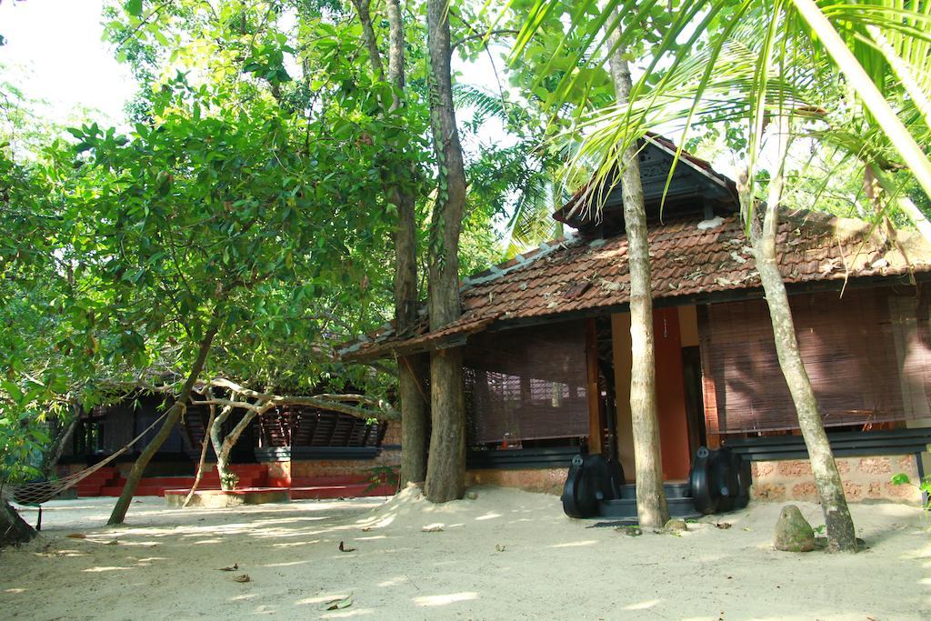 Arakkal Heritage Mararikulam Ngoại thất bức ảnh