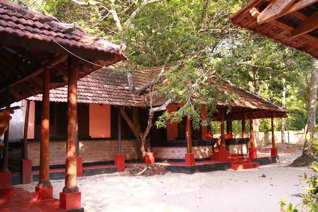 Arakkal Heritage Mararikulam Ngoại thất bức ảnh