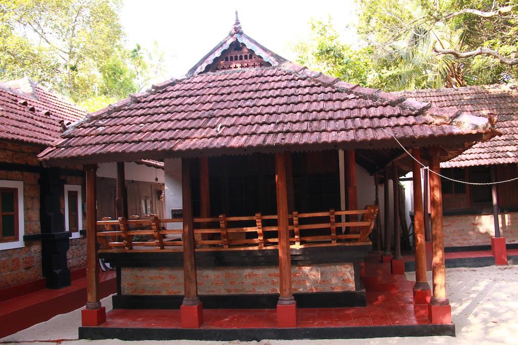Arakkal Heritage Mararikulam Ngoại thất bức ảnh