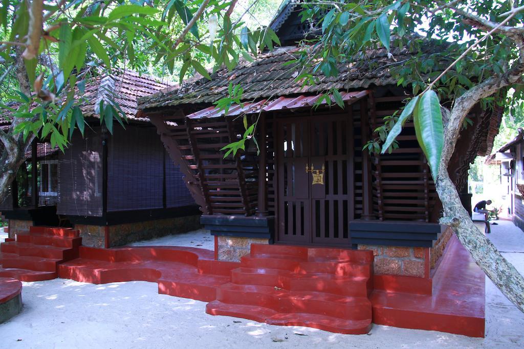 Arakkal Heritage Mararikulam Ngoại thất bức ảnh